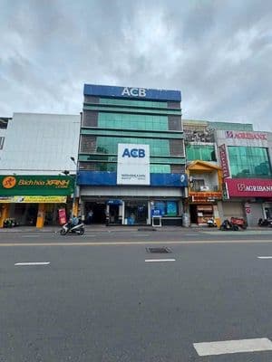 51 Phan Đình Phùng Ngang 10x25 5 Tầng Thang máy 120 triệu