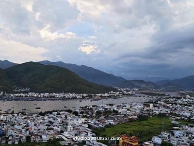 Bán căn chung cư PH tầng 7 giá 1 tỷ 400 view nhìn ra đảo
