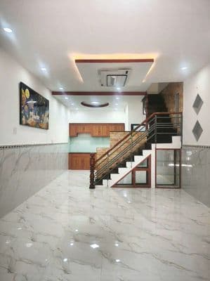 bán nhà gần trục đường lớn Phạm Văn Đồng, tiện ích xung quanh.