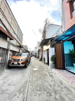 Hẻm 2 ô tô né nhau 4 tầng đường Lê Trọng Tấn DTS 161m2