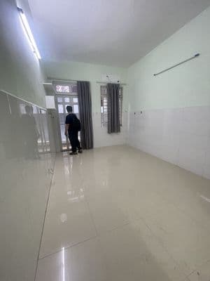 Cho thuê nhà HXH Huỳnh Văn Bánh 8Pn 4x15m 2 lầu,giá 22 triệu
