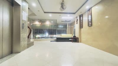 Chính chủ cho thuê mặt bằng dưới khách sạn 20m2 wc riêng