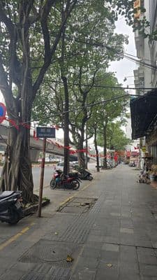 Tôi bán nhà trần khát chân - kim ngưu 38m2 5t - 3 bước ra oto 5,75tỷ