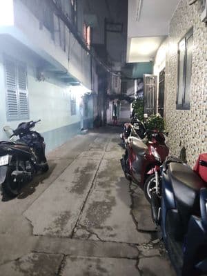 bán nhà 3 tỷ ,3 phòng ngủ,hẻm 4m , không quy hoạch lộ giới, BìnhThạnh