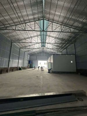 cho thuê kho 400m2 - có sẵn điện 3 pha
