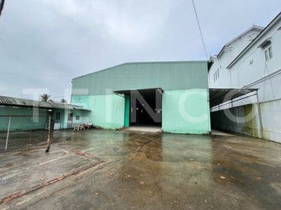 Kho xưởng bãi 1.100 m² kho xây dựng 650 m² đất chuyên dùng, điện 3 pha
