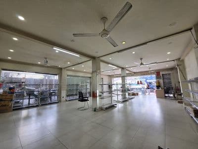 Cho thuê mặt bằng diện tích lớn mặt tiền Phan Văn Hớn 1000m2