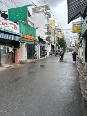 Bán gấp nhà 3 lầu, mặt tiền đường Xóm Chiếu, Quận 4