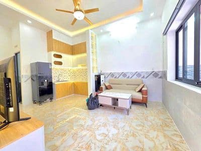 nhà sổ hồng riêng mặt tiền hẻm gần đường Huỳnh Tấn Phát
