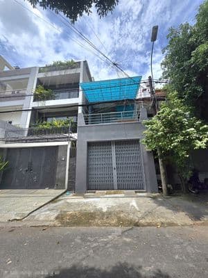 Cho thuê nhà MT đường D10- Tân Phú. DT 4.5x20- ĐÚc 1 Lầu, 3PN,2wc