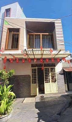 Ngay huỳnh ngọc huệ - nhà ngang 8m x 10m - gần mặt tiền