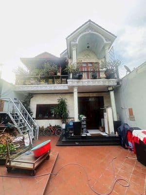 Biệt thự sân vườn 9m x 37m. 330m2 thổ cư 1/ Lê Thị Riêng