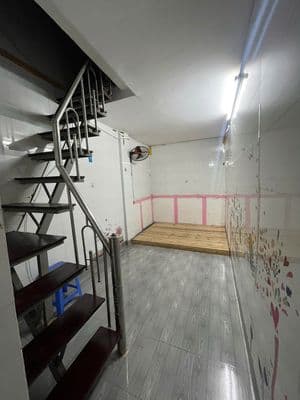 Cho thuê nhà phố Hồng Mai ngõ 107 25m2x2 tầng khép kín, tiện nghi đủ.