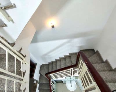 Gấp bán 8,7 tỷ HẺM 2 XE HƠI - Nhà 3tầng x 46 m² thông ra Đặng Văn Ngữ