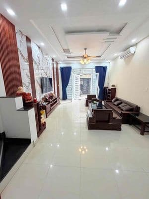 Lê văn sỹ q3 – ngang 4.6m – nhà đẹp 4 tầng – hẻm xe hơi đỗ cửa - g