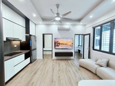Hàng hiếm căn 2 ngủ 55m2 giá 4,4 tỷ, trung tâm cầu giấy, full nội thất