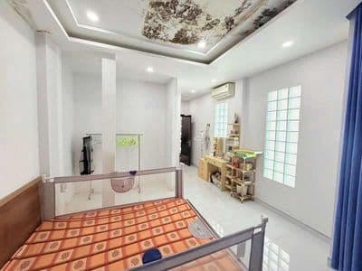 Giảm chào 1.2 tỷ- mặt tiền phạm văn hai - kinh doanh đa dạng - giá tốt