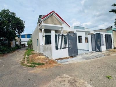Nhà mái thái góc 2 mặt tiền Tân Định, Bến Cát, Bình Dương