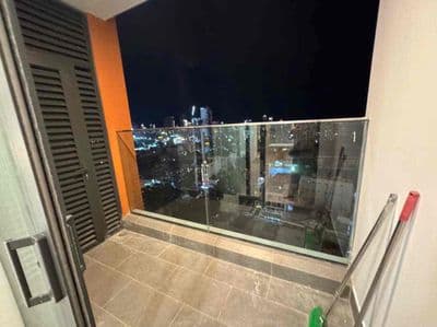 192 cho thuê căn hộ studio tầng trung view phố & biển