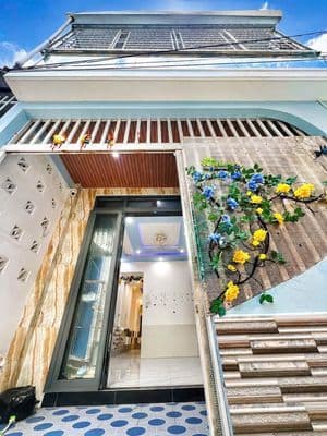 Nhà Lầu Mới Đẹp 3PN Kế ST Vincom Hùng Vương - 1.97 Tỷ