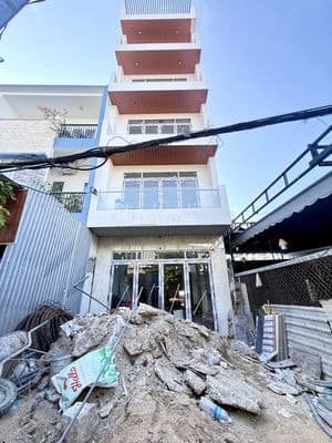 Cho thuê nhà kinh doanh 5 tầng có thang máy mới xây khu vcn phước hải