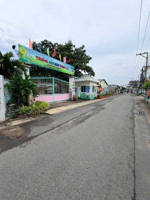Bán gấp đất sổ riêng thổ cư 100% ngay trường tiểu học thạnh phú