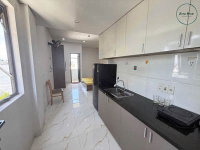 Cho thuê căn hộ Studio ban công gần Cầu Nguyễn Tri Phương