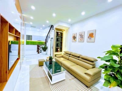 Nhà 5 Tầng 39m² Kinh Doanh Ô tô Thông - Giáp Văn Quán Hà Đông