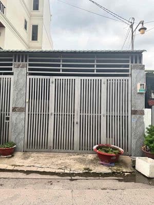 nhà 2 tầng mới hẻm xe hơi thông. 5,5x28m. ấp 3 đông thạnh. giá 5 tỷ
