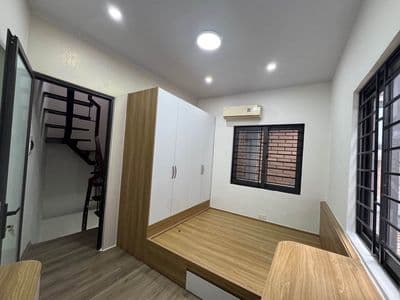 Chủ cần bán gấp, giá loanh quanh hơn 2tỷ là Enter