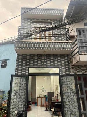 nhà shr giá chỉ hơn 1ty…
