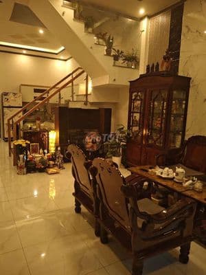 Bán nhà sổ hồng riêng 89,5m² – full tiện ích, vào ở ngay!