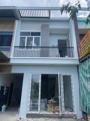 Bán nhà phố kèm 3 phòng trọ - SH riêng