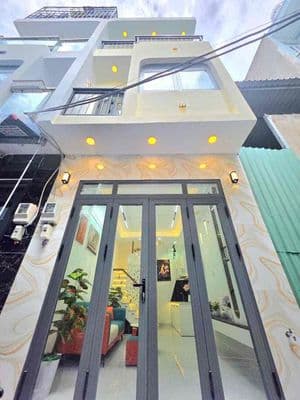Bán nhà 2 lầu Gần cầu Phú Xuân sát Q7