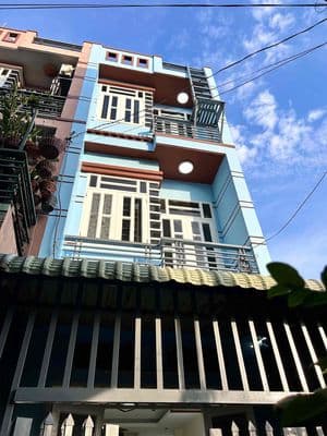 Cho thuê nhà Q.12 1 trệt 2 lầu 4 phòng ngủ