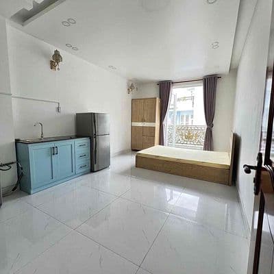 Cho thuê phòng ban công full nội thất máy giặt riêng siêu thoáng đây ạ