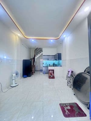 Nhà mới đẹp 4 tầng, 4Pn, ô tô thông, giá rẻ