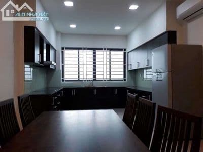 Cần cho thuê nhà mới nguyên căn