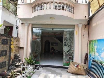 cho thuê nhà mặt tiền khu Kiến Thiết 1tr1l 125m2 4PN 3WC sân ô tô 25tr