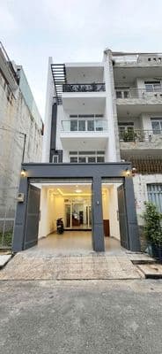 Cho thuê Nhà Gần Công Viên DT 4x20m 3 Tầng, 4pn 5wc, giá chỉ 30tr/th