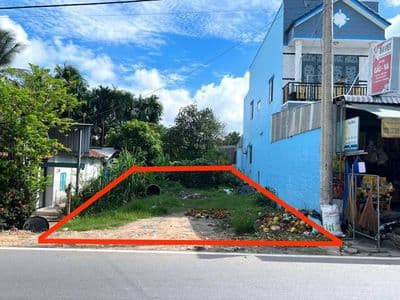 Bán gấp lô đất 182m2 Đ.Suối Lội X.Tân Thông Hội, Giá 900 triệu , SHR