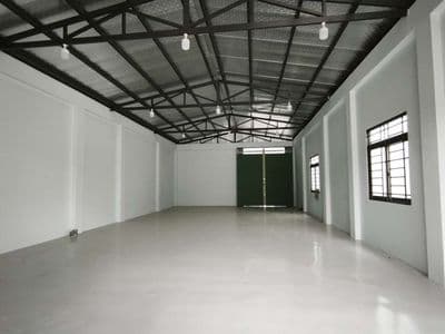 Kho xưởng 300m2 gần Phạm Văn Đồng HBC
