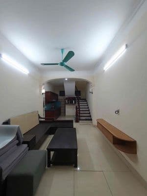 Cho thuê nhà nguyên căn ngõ 175 Định công gần ô tô và sát vành đai 2.5