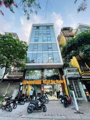 Nhà cho thuê huỳnh văn bánh phú nhuận * mặt tiền 7m, thang máy