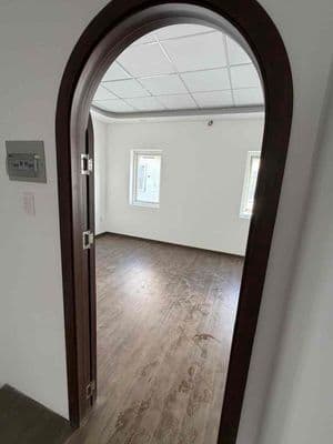cho thuê văn phòng giá tốt đầy đủ tiện nghi và bàn ghế