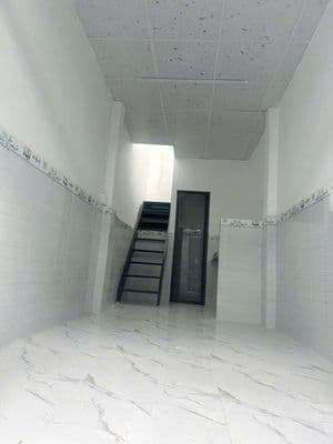 cho thuê nhà đường Phạm Hùng C10 DT.3m×6m } 1 lầu 1 Phòng 1 toilet.