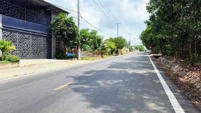 Bán lô 240m2 giá chỉ 1ty680 mặt tiền đường ngay lan rừng resort