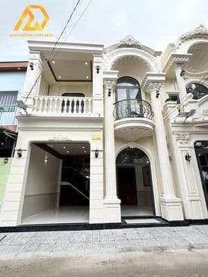 nhà mới đẹp tân cổ điển đậu oto trong nhà trung tâm tp vĩnh long