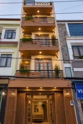 Nhà bán 46m2, cách Dương thị Mười 100m, hẻm nhựa 6m, 4 lầu, SHR.