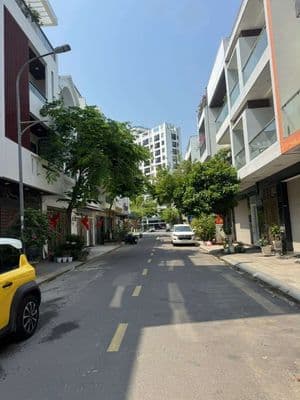 Hạ Giá chỉ 8,3 tỷ nhà 3 tầng VCN Phước Long 2